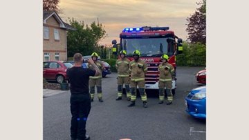 Dunstable care home Colleagues receive claps of thanks from local fire crew